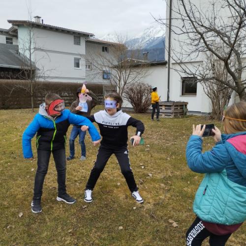 Buntes Faschingstreiben an der MS Volders