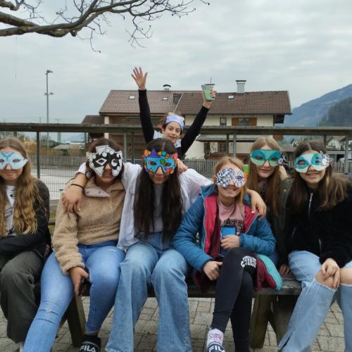 Buntes Faschingstreiben an der MS Volders