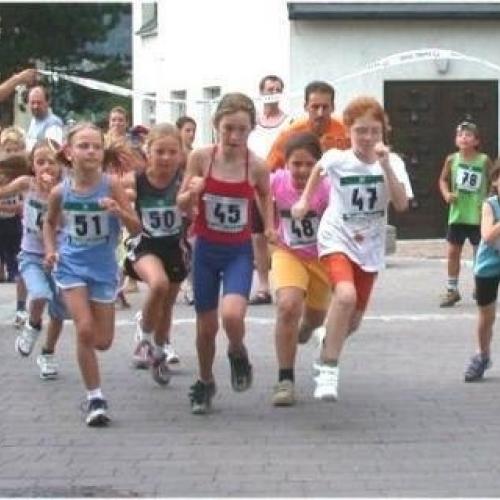 Sporttag mit Dorflauf - 13.06.2003 -