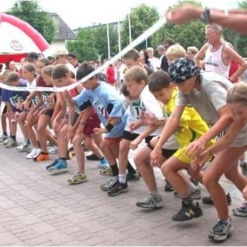 Sporttag mit Dorflauf - 13.06.2003 -