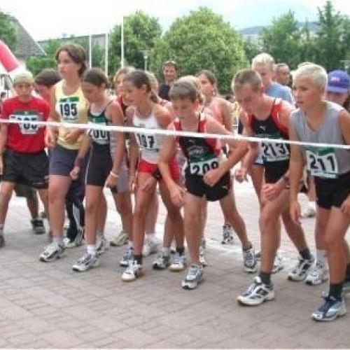 Sporttag mit Dorflauf - 13.06.2003 -