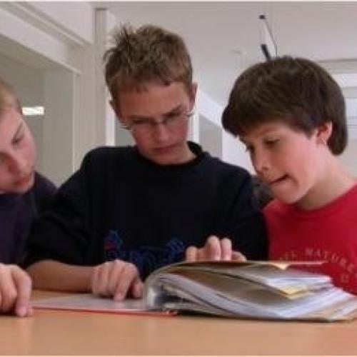 AMS-Besuch der 3. Klassen – Berufsorientierung - 11.04.2003 -