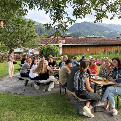 ABSCHLUSSFEIER der 4b Klasse