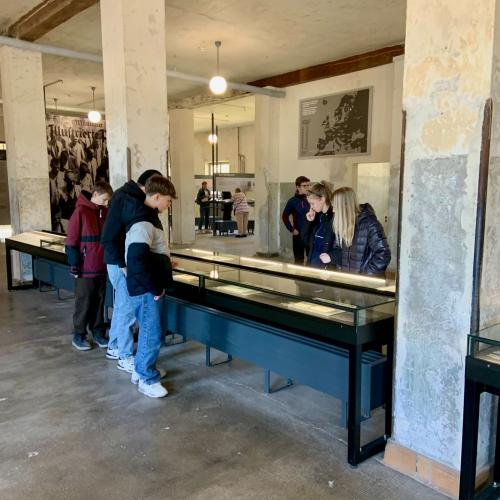 Besuch der KZ-Gedenkstätte Dachau 4ab - 05. März. 2025 -