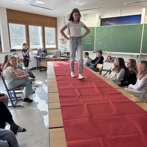Fashion Shop 1b - April 2025 - 