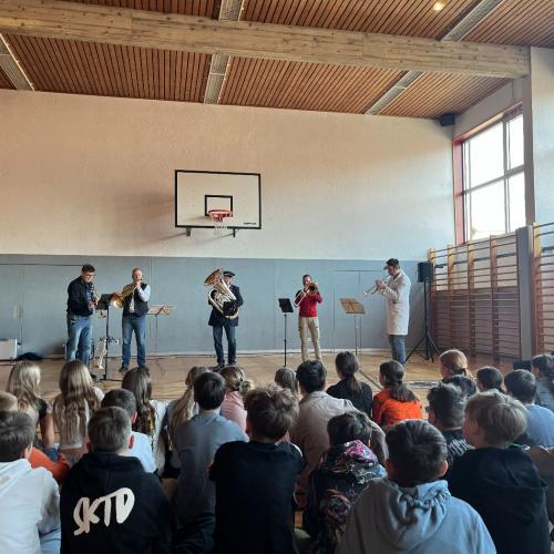 5 Freunde - it feels good to make music together